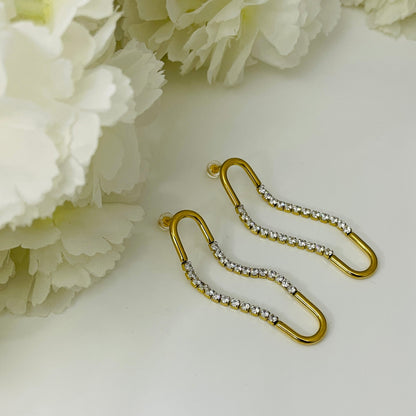 Dangle U-shaped zircon earrings
