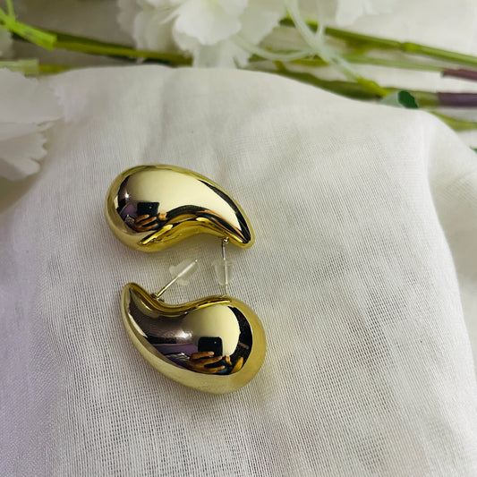 Teardrop earrings